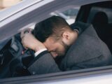 Skąd bierze się zmęczenie po długiej jeździe mimo częstych przerw?